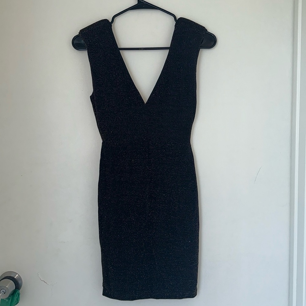 Forever 21 black & gold mini dress ( S )